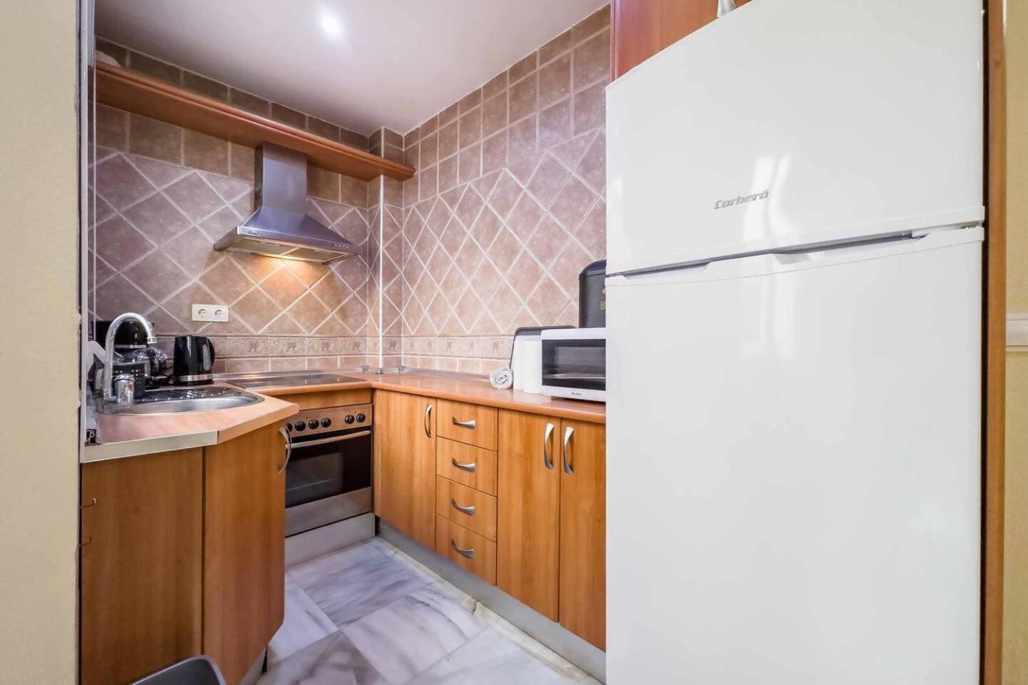 Cyv Centrally Located 1 Bed 1 Bath Near The Beach Fuengirola Bagian luar foto